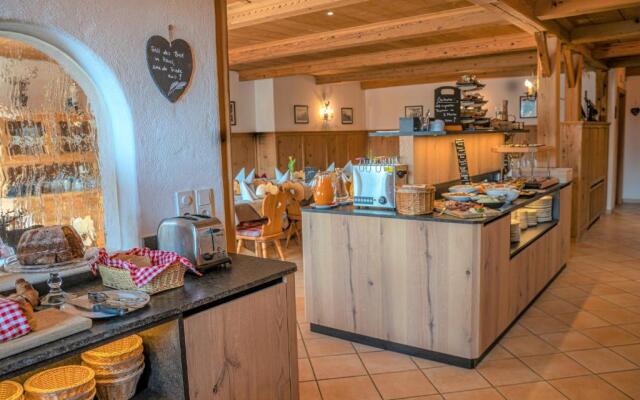 Sweet Cherry Boutique & Guesthouse Tyrol