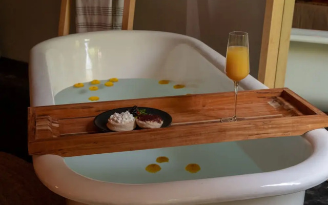 Casa Chichipicas Hotel Boutique