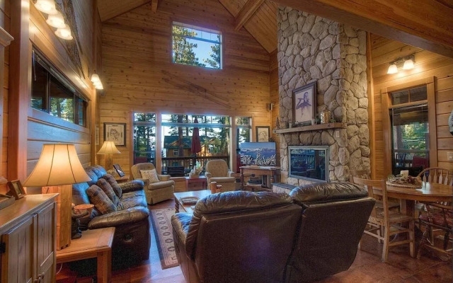 Smokey Joes - 5 Br Cabin