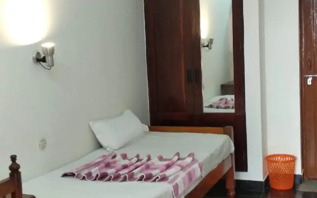 Beach Florra Inn