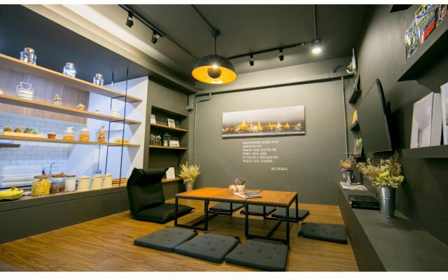Lamurr Sukhumvit 41 - Hostel