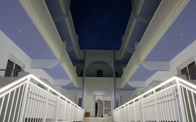 Pyrgos Hotel Apartments