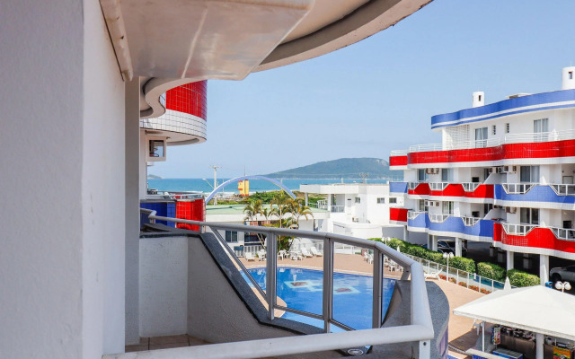 Vista para o mar e piscina - UW01F