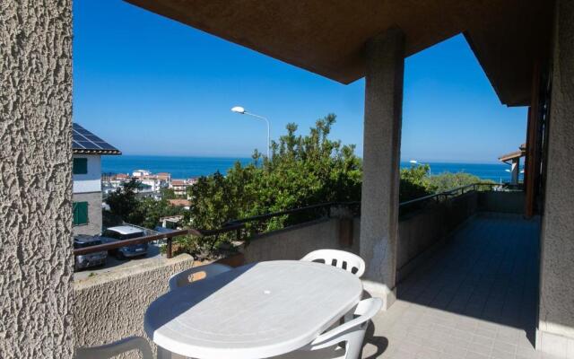 M117 - Marcelli, quadrilocale con terrazzo vista mare