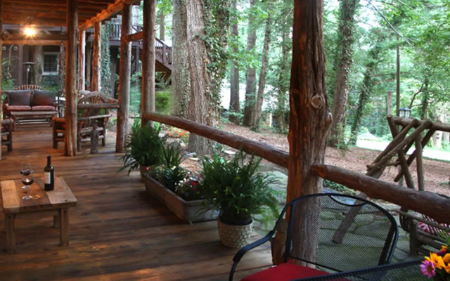 Lake Rabun Hotel & Restaurant