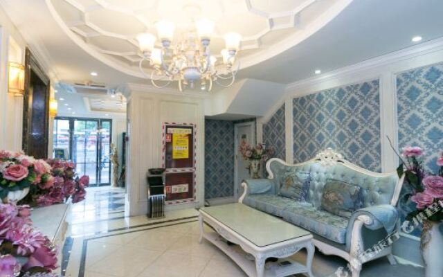 Qiha E-sports Hotel (Jinhua Government World Trade City Plaza)