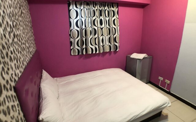 Taichung Calfhouse Hostel