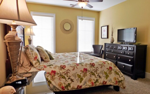 Edgewater Apartment 533