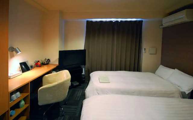 New Station Hotel