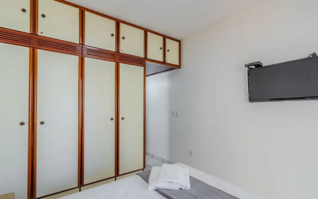 2B Apartment w/ Balcony Ads0103