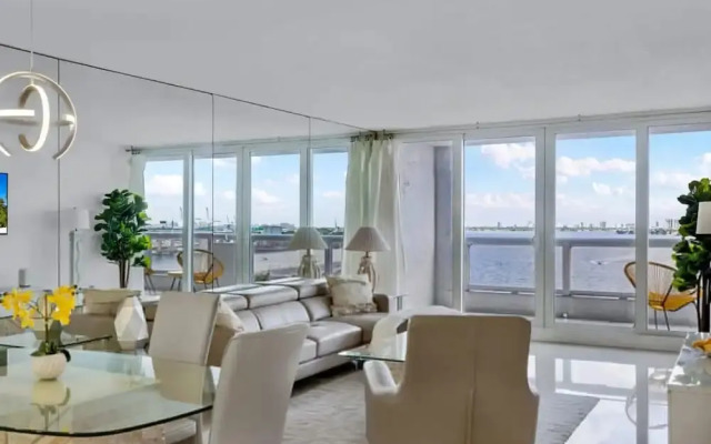 The Grand Wonder Biscayne