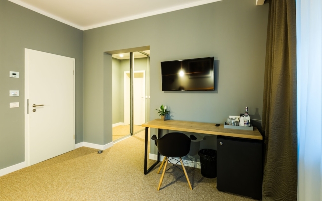 Отель UpperHouse Suites & More