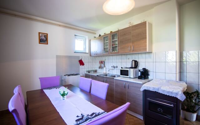 House Mirjana