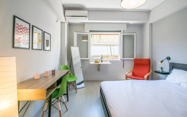 Urban studio in Athens, next to Sygrou- Fix metro