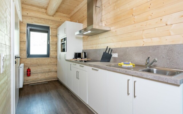 Lovely Chalet With Lush Green View in Carinthia