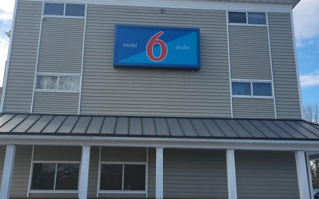 Motel 6 Greensboro, NC - I-40