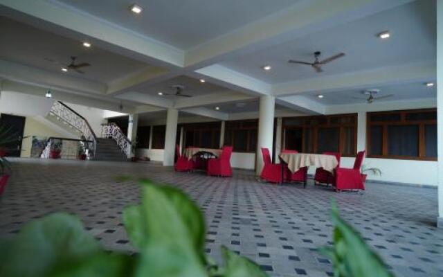 OYO 44364 Hotel Gaurab
