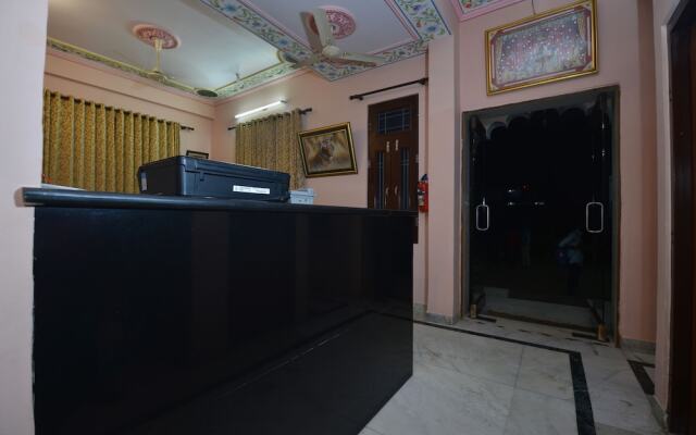 OYO 18830 Hotel Rampur Haveli