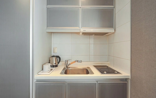 Brown Suites Hotel Sinchon Central