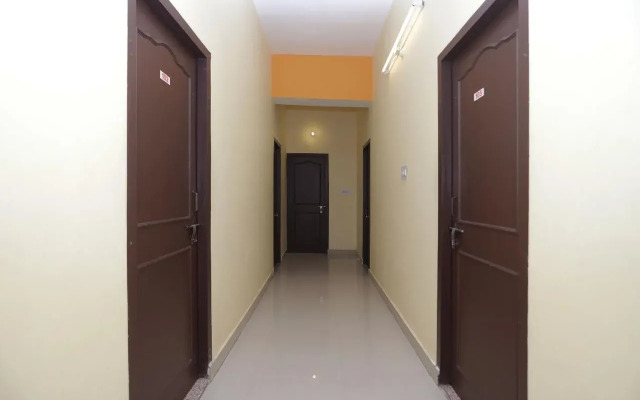 OYO Rooms C Road Paota