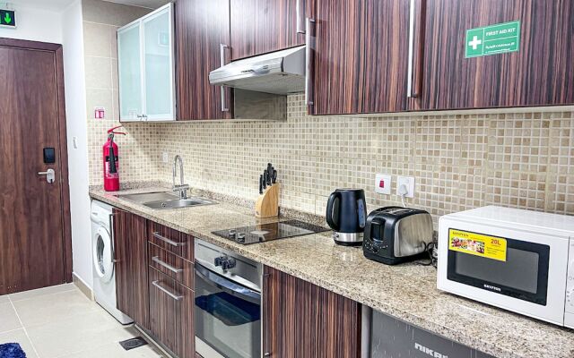 Cosmos Living Goldcrest Executive