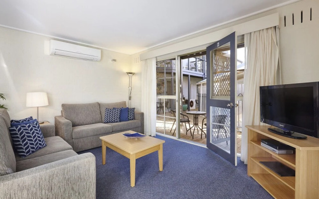 Whitecliffs Beach Resort