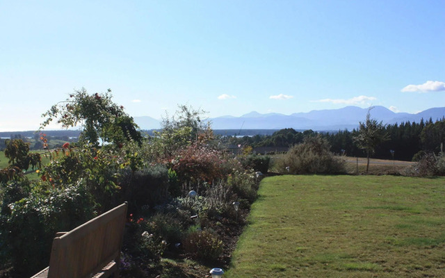 Redvale Ridge B&B