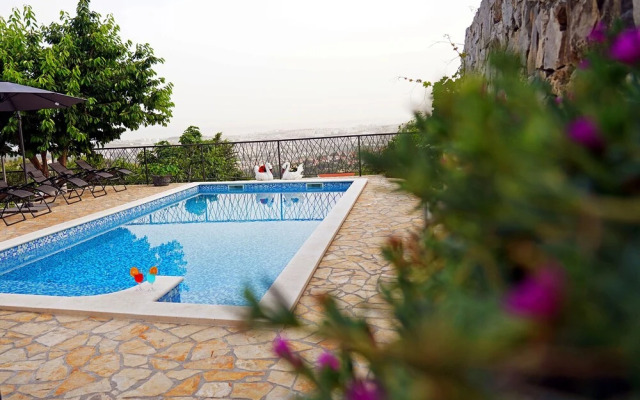 Salona Hills Apartment With Magical View OF Split