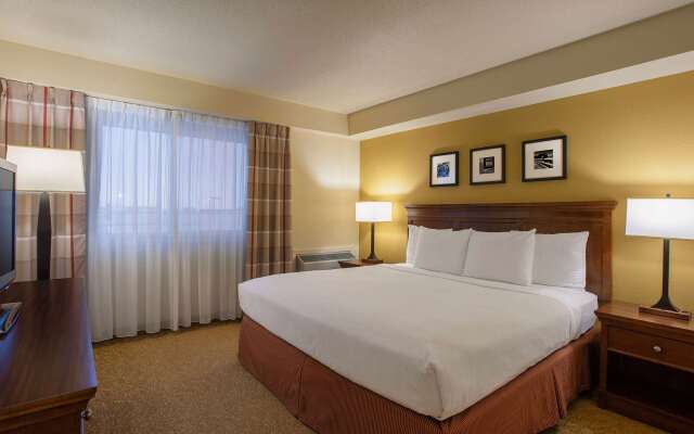 Travelodge Suites by Wyndham Regina / Eastgate Bay