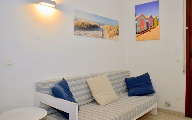Beachfront Two-room Apartment-beahost