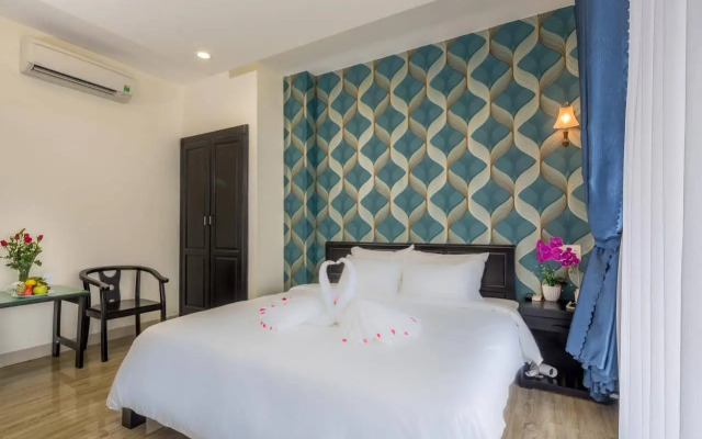 La Maison Da Nang Beach