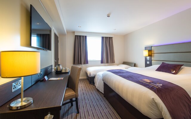 Premier Inn Chatham/Gillingham - Vic Pier