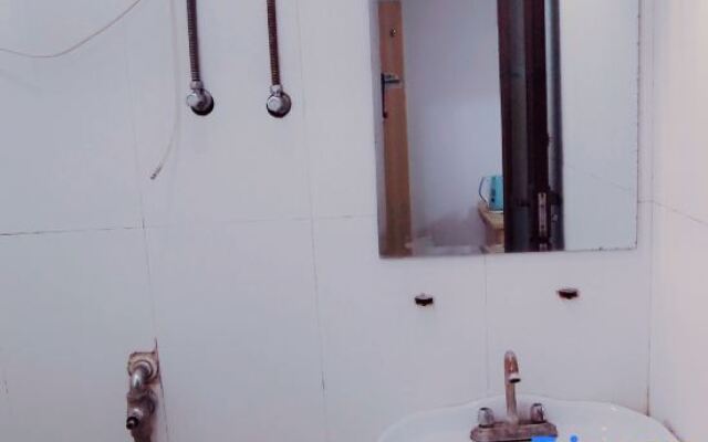 Shiguang Zhenpin Apartment