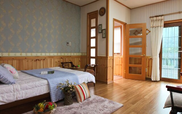 Hongchen Happy Day Pension