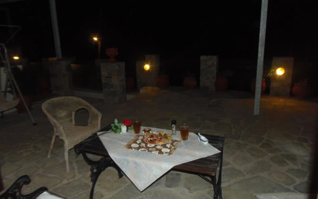 Studios Milos Skopelos-Where the Sea Meets the Sky