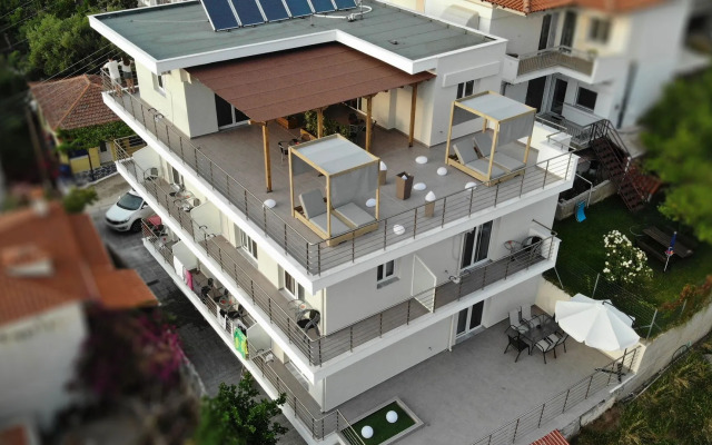 Sunshine Apartments