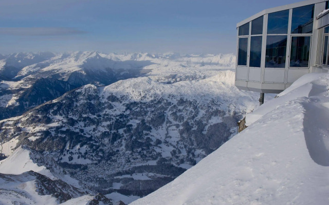 Schweizerhof Ferienwohnungen Lenzerheide 5