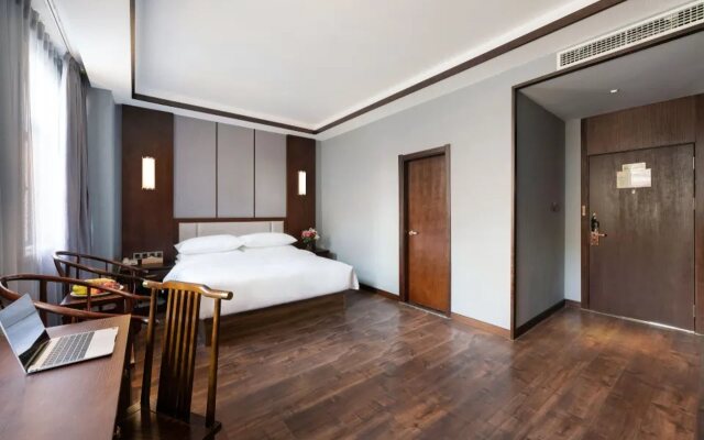 Vienna International Hotel of  Yingbin Road Altay Airport