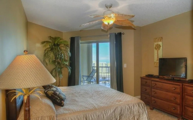 Beautiful and Lavish Ocean-view High Rise!