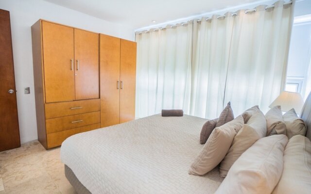 Abrazo Del Mar 3 Bedroom Condo