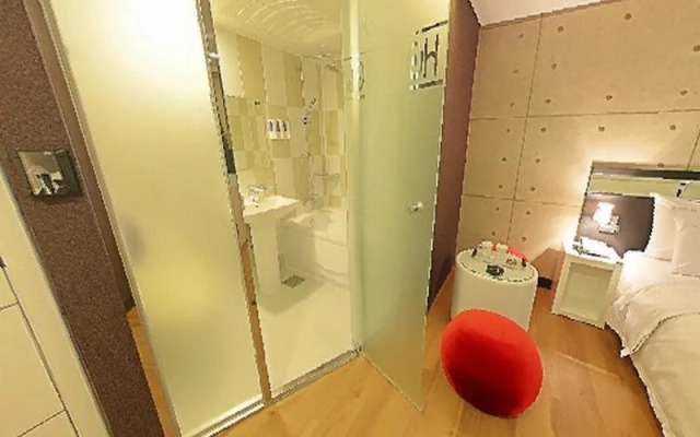 Sol Hotel