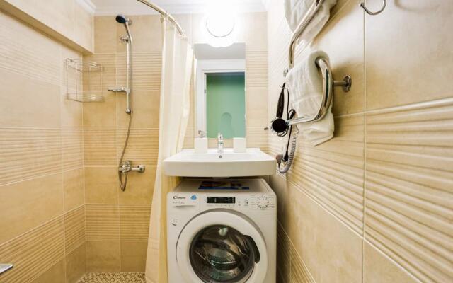 Санди на улице Поклонная