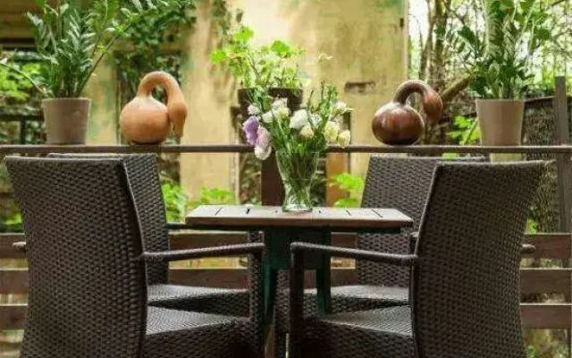 Qixiaoshu Youth Hostel