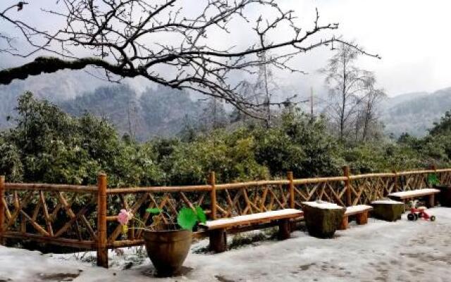 Zhangjiajie Lodge In The Forest