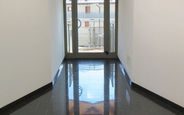 Silver Thermal Home