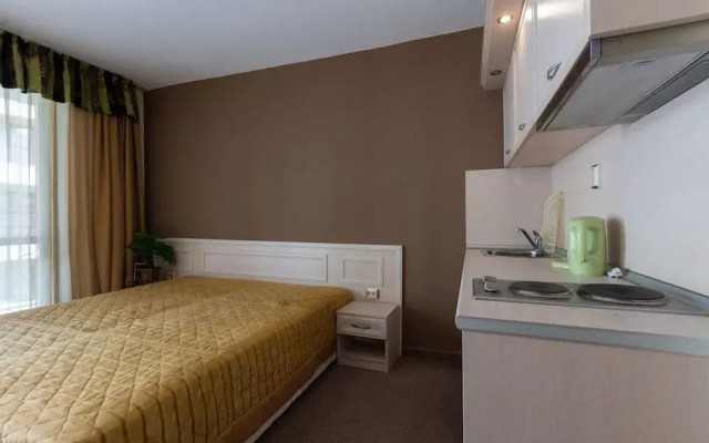 Quiet Studio in Avalon Complex