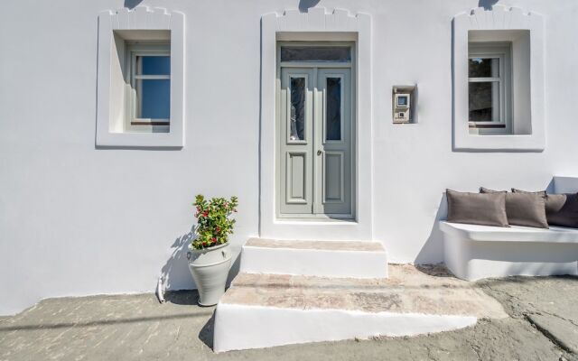 Sunset Plaka