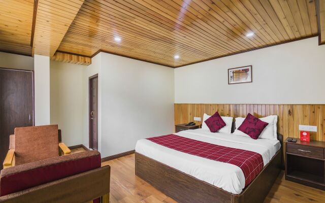 Oyo 4305 Yang's Inn