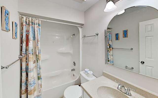 140beach 2 Bedroom Condo