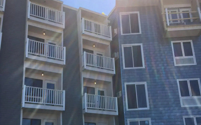 Rockland Harbor Hotel